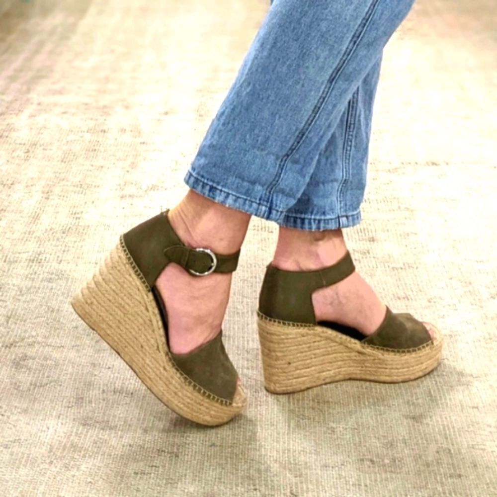 Marc Fisher Ltd Alida Espadrilles Platform Wedge Sandal - Picture 1 of 9